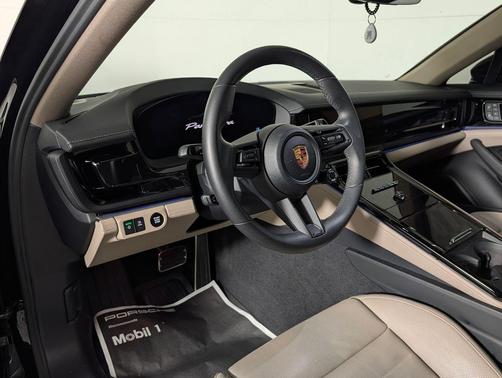 2025 Porsche Panamera Hatchback