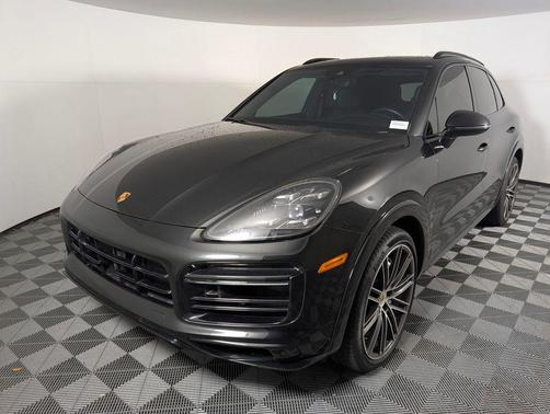 Chromite Black Metallic 2023 Porsche Cayenne Turbo