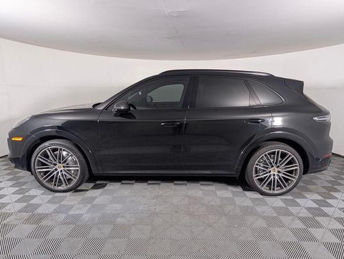 Chromite Black Metallic 2023 Porsche Cayenne Turbo