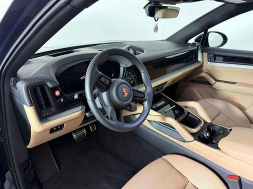 2025 Porsche Cayenne S