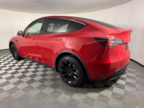 2022 Tesla Model Y Long Range Dual Motor All-Wheel Drive