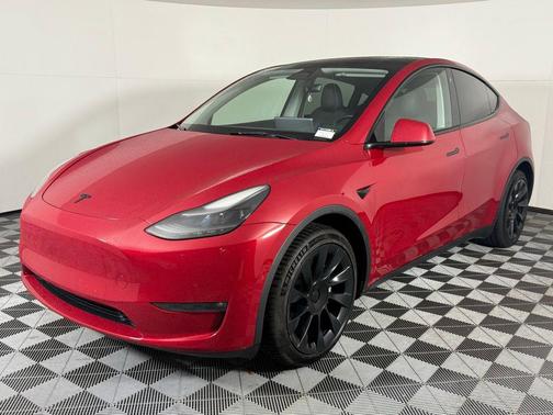 2022 Tesla Model Y Long Range Dual Motor All-Wheel Drive