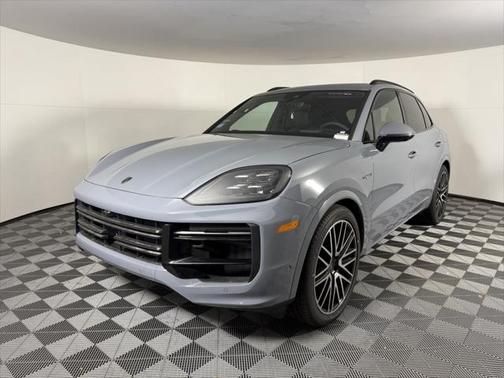 2025 Porsche Cayenne E-Hybrid S