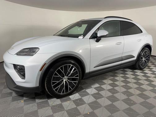 2024 Porsche Macan 4