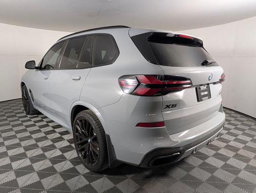 Brooklyn Gray Metallic 2025 BMW X5 xDrive40i