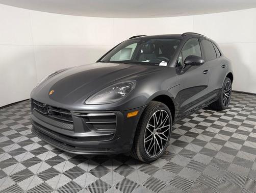2026 Porsche Macan 