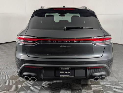 2026 Porsche Macan 