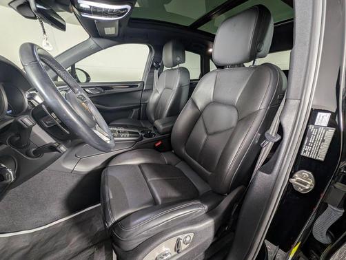 2020 Porsche Macan 2.0T