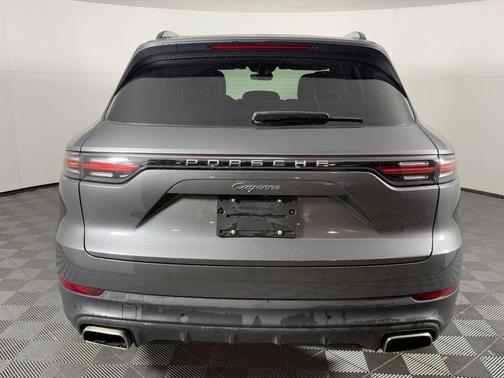 2022 Porsche Cayenne Cayenne
