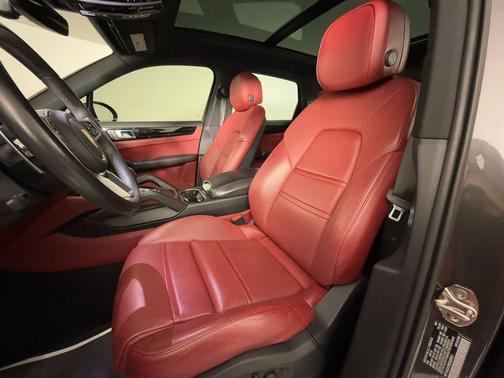 2022 Porsche Cayenne Cayenne