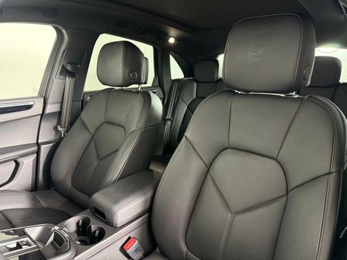 Volcano Grey Metallic 2025 Porsche Macan Macan T