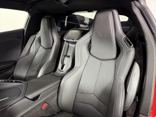 2024 Chevrolet Corvette Stingray w/2LT