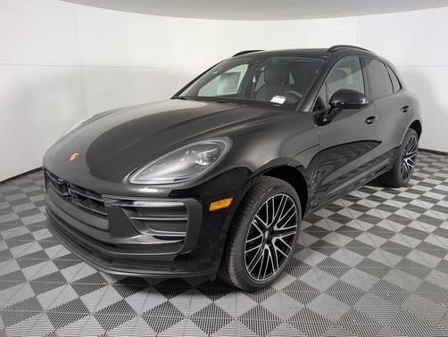 2026 Porsche Macan 