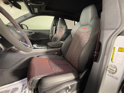 2025 Audi RS Q8 4.0T