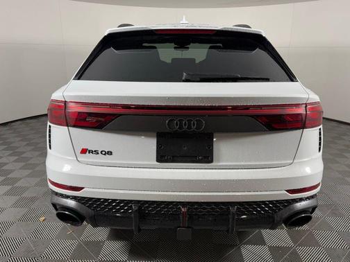2025 Audi RS Q8 4.0T