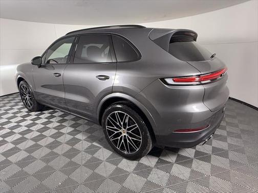 2025 Porsche Cayenne