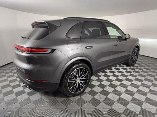2025 Porsche Cayenne