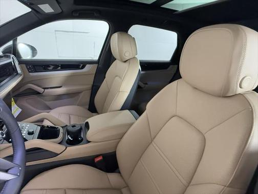 2025 Porsche Cayenne