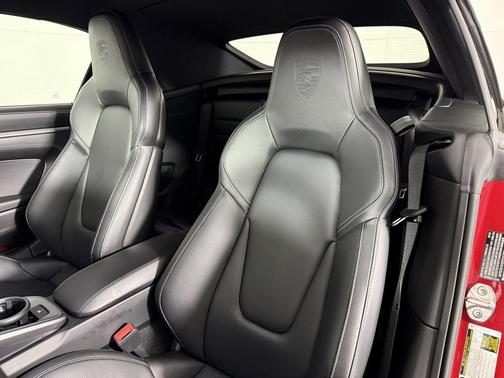 2023 Porsche 911 Carrera 4S Cabriolet