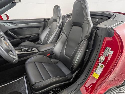 2023 Porsche 911 Carrera 4S Cabriolet