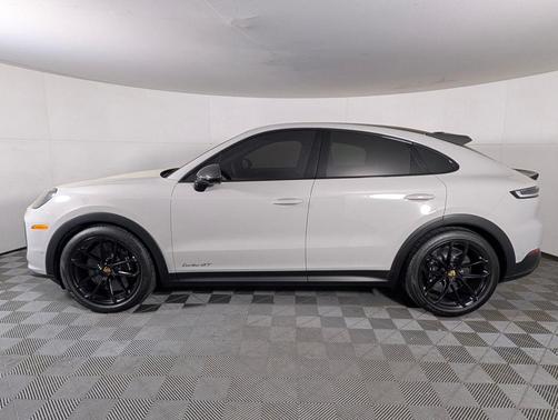 2024 Porsche Cayenne Turbo GT