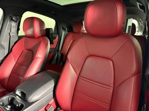 2022 Porsche Cayenne S