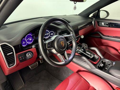 2022 Porsche Cayenne S