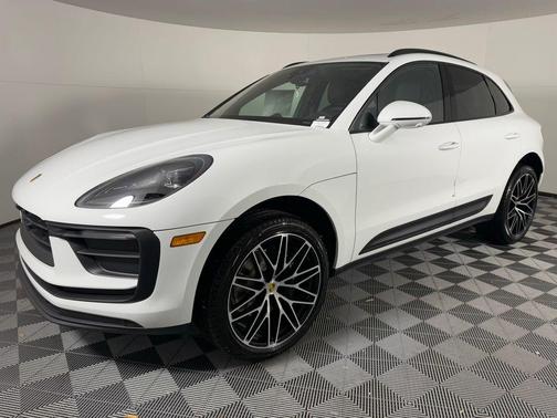 2026 Porsche Macan 