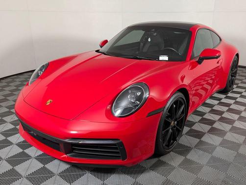 2022 Porsche 911 Carrera