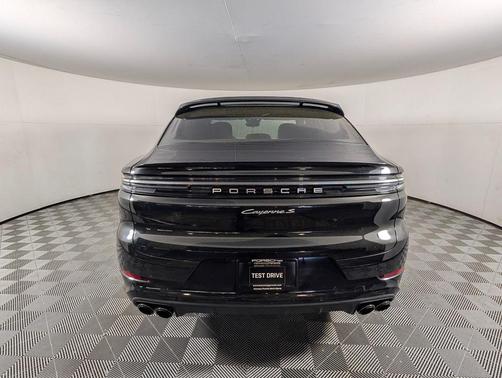 Chromite Black Metallic 2025 Porsche Cayenne S