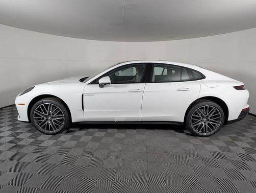 2026 Porsche Panamera 4 E-Hybrid