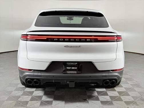 2025 Porsche Cayenne E-Hybrid S