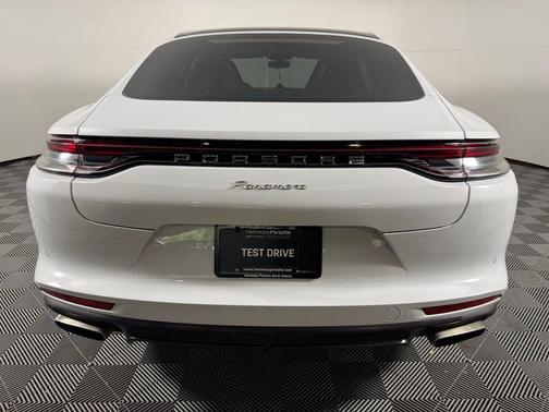 2021 Porsche Panamera Hatchback