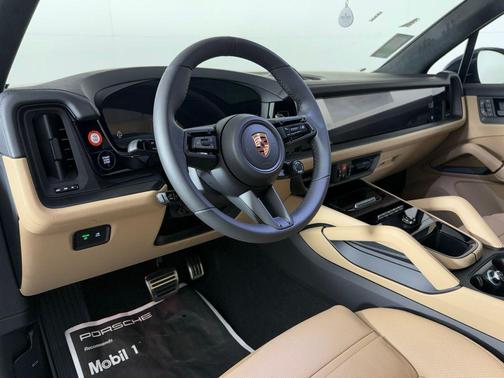 2026 Porsche Cayenne GTS