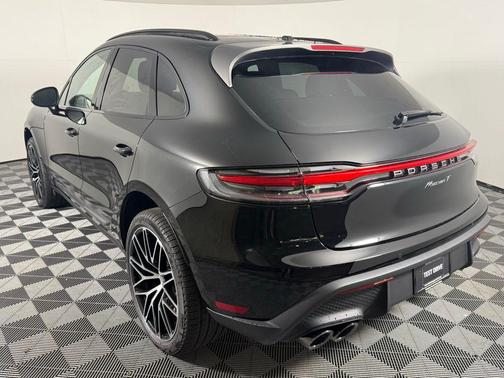 2026 Porsche Macan T