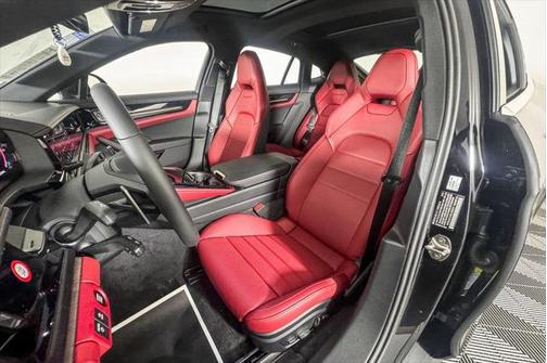 2024 Porsche Panamera 4