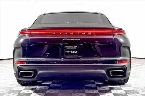 2024 Porsche Panamera 4