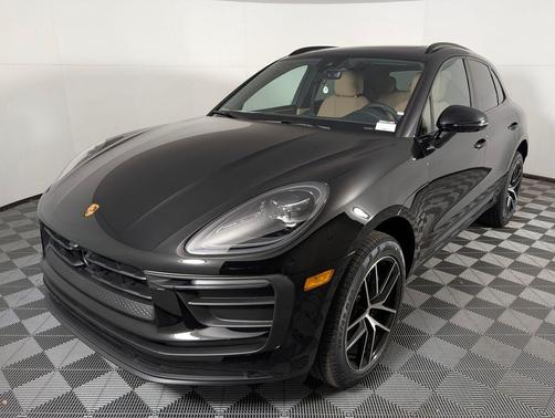 2026 Porsche Macan 