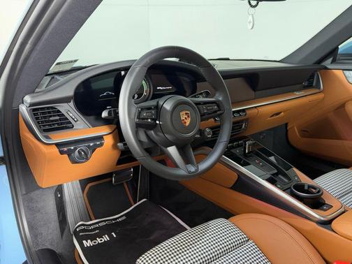 2024 Porsche 911 Carrera