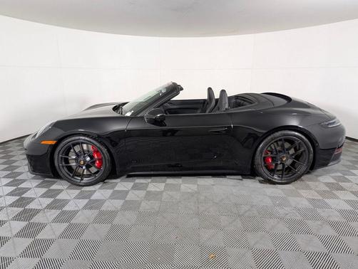 2025 Porsche 911 Carrera GTS