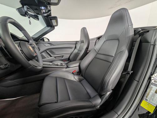 2025 Porsche 911 Carrera GTS