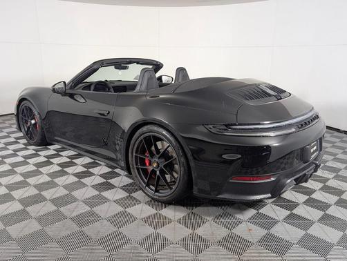 2025 Porsche 911 Carrera GTS