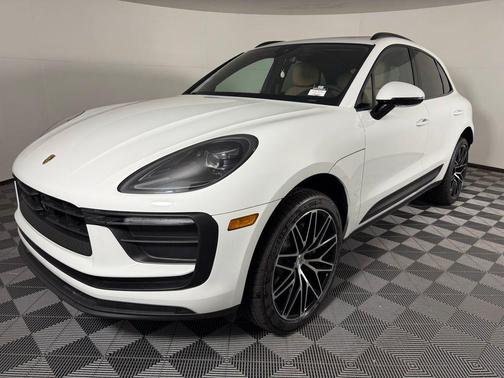 2025 Porsche Macan 2.0T