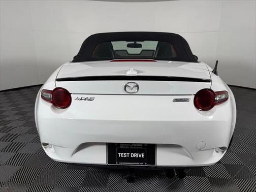 2016 Mazda MX-5 Miata Club