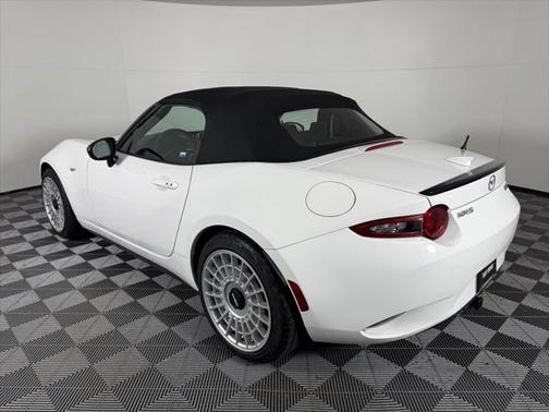 2016 Mazda MX-5 Miata Club