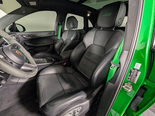 Python Green 2022 Porsche Macan Macan GTS