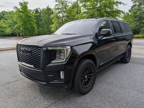 Onyx Black 2023 GMC Yukon XL Denali