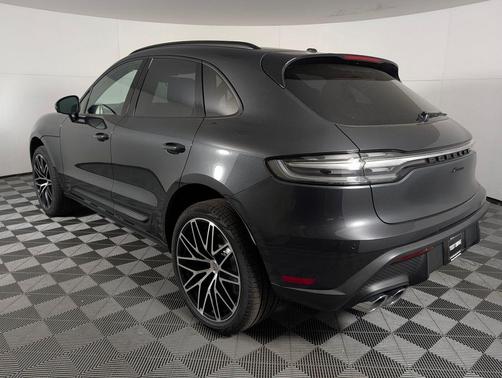 2026 Porsche Macan 