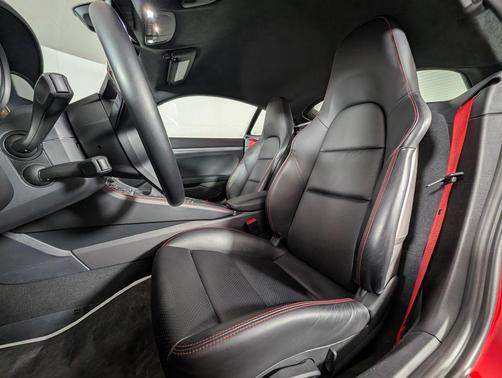 2022 Porsche 718 Cayman GTS 4.0