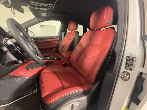 2026 Porsche Macan GTS